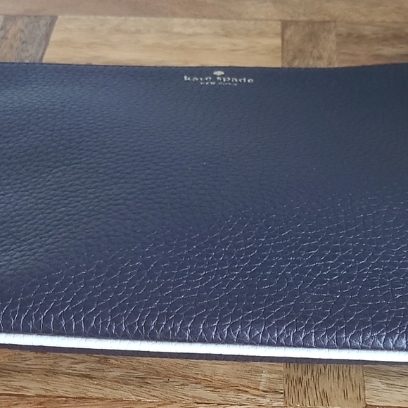 Kate Spade ♠️ - Picture 2 of 7